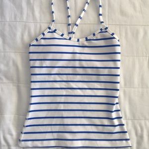 Lululemon Power Y Tank sz 2 never worn